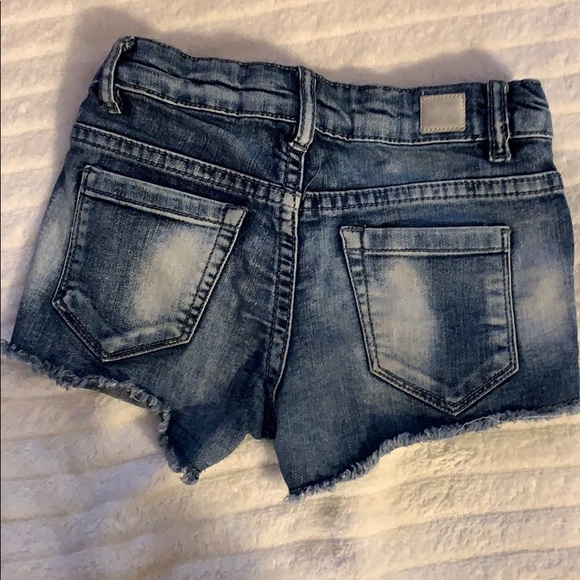 Kid shorts - Picture 3 of 3